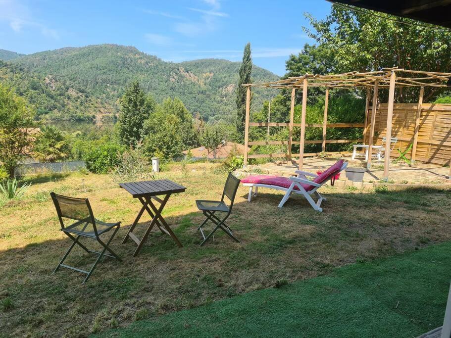 Le Chalet Des Amis Aurec-Sur-Loire Esterno foto